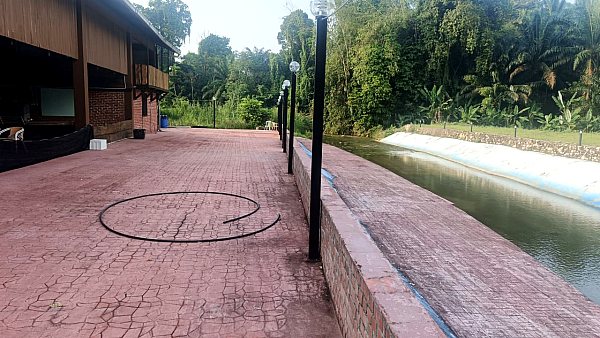 Riverside promenade
